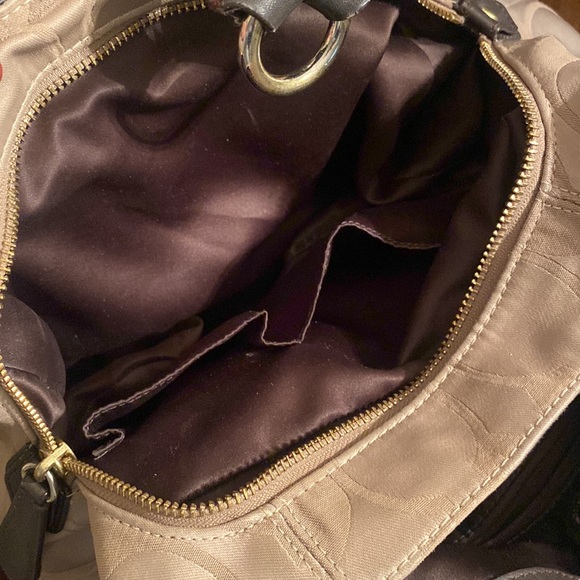 Coach hobo purse - Picture 15 of 16